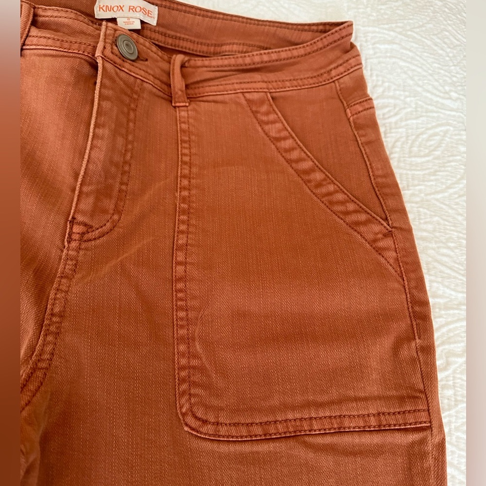 Knox rose flare rust color jeans size 8 washed but never worn